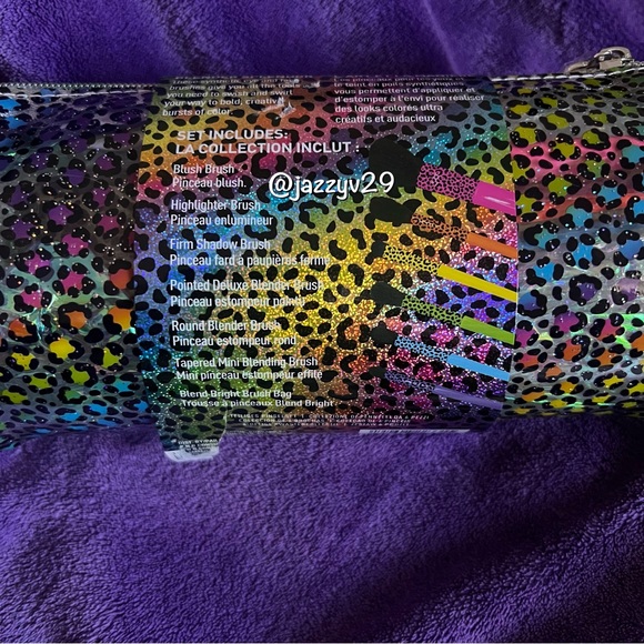 🌈Morphe x Lisa Frank Blend Bright 7-Piece Face & Eye Brush Set🌈 - Picture 5 of 6